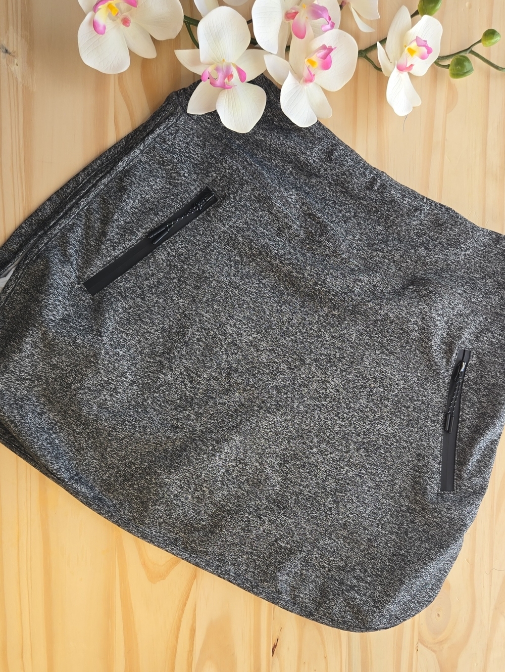 Everyday Gray Stretch Mini Skirt with Zip Pockets